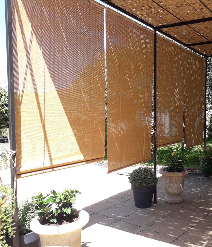 Fabrication de stores en bois à Nîmes Stores à lames vénitiens